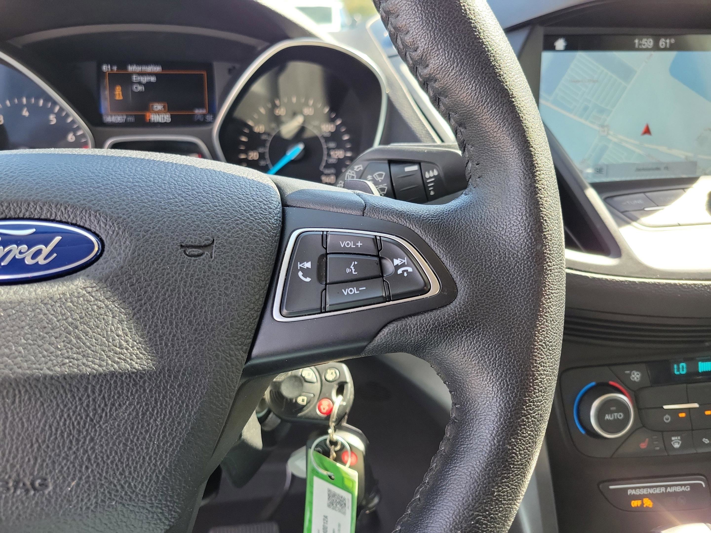 Certified 2017 Ford Escape SE w/ SE Leather Comfort Package image 13