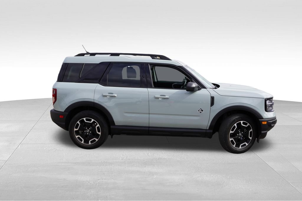 Certified 2023 Ford Bronco Sport Outer Banks w/ Tech Package AWD/4WD image 3