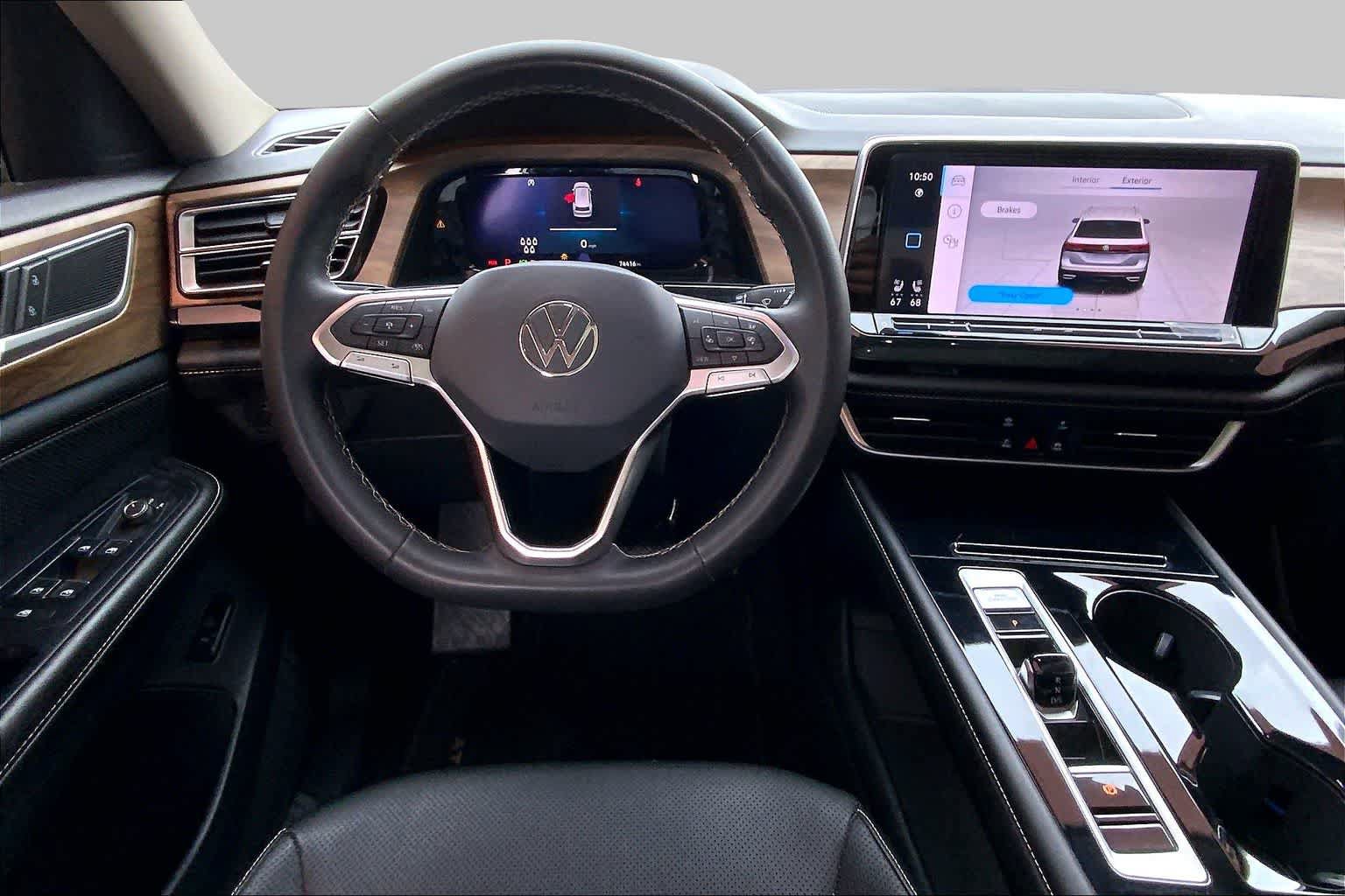 Used 2024 Volkswagen Atlas SE FWD image 6