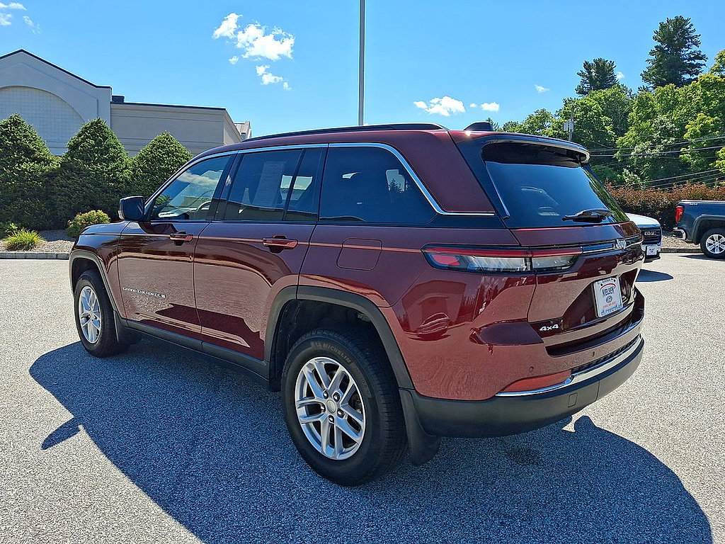 Used 2025 Jeep Grand Cherokee Laredo X w/ Luxury Tech Group I AWD/4WD image 22