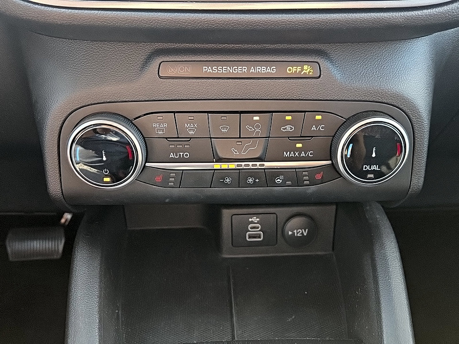 Certified 2024 Ford Escape Active AWD/4WD image 19