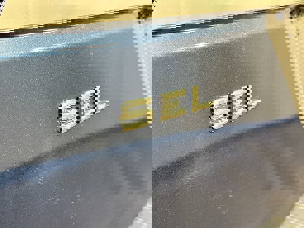 Used 2019 Volkswagen Atlas SEL R-Line image 10