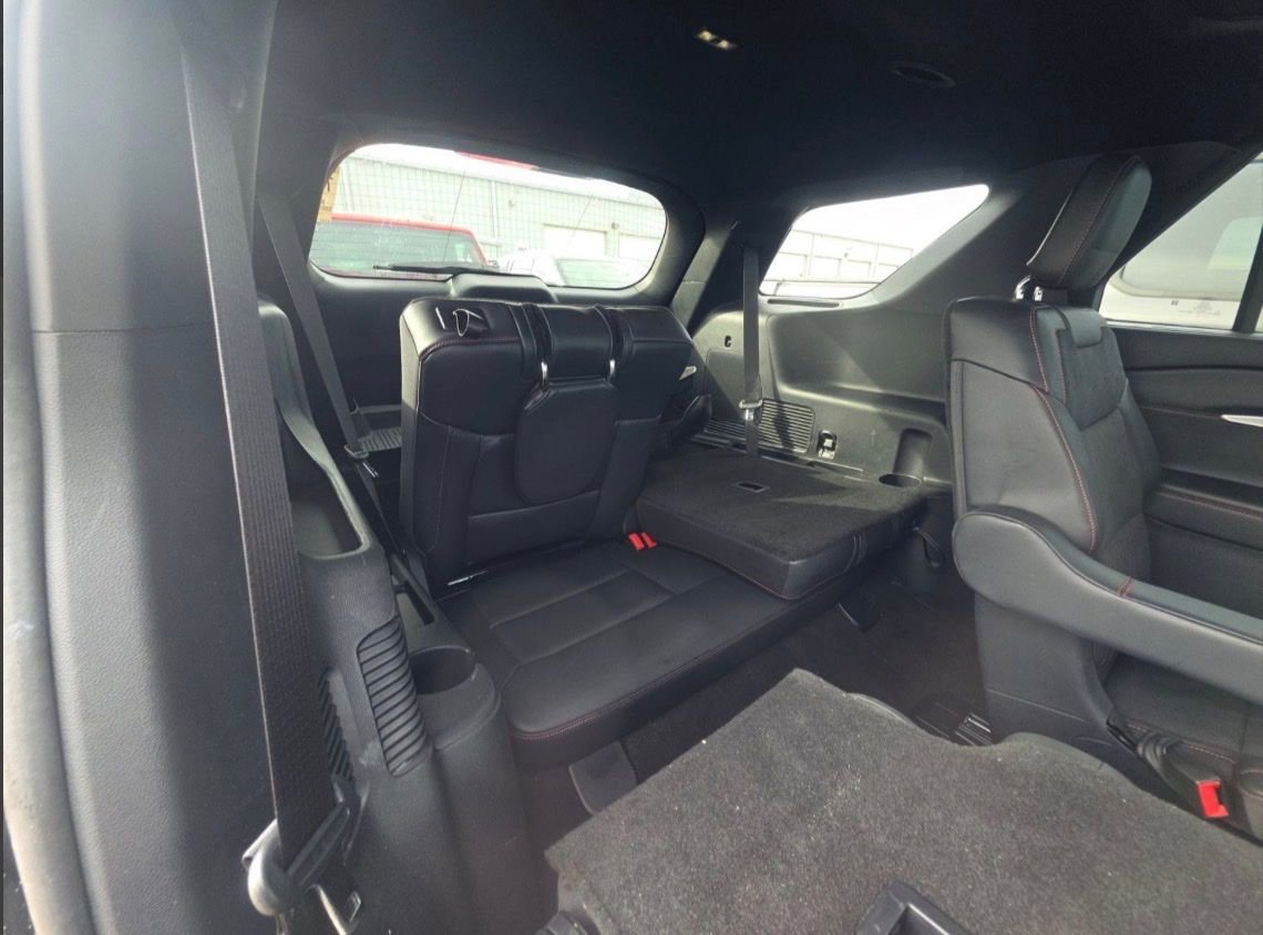 Certified 2025 Ford Explorer ST image 17