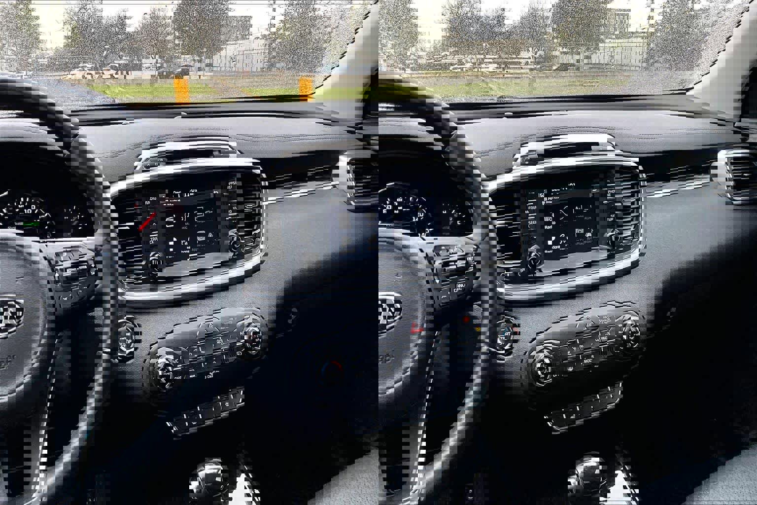 Used 2018 Kia Sorento EX image 9