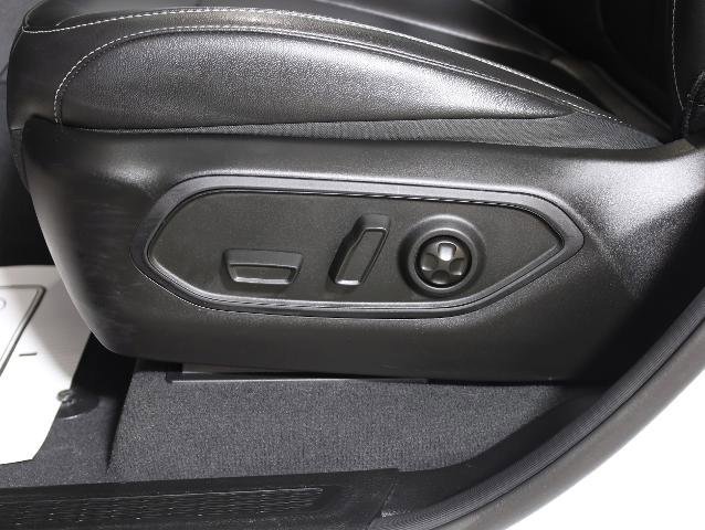 Used 2024 Jeep Grand Cherokee Limited w/ Trailer Tow Package image 19