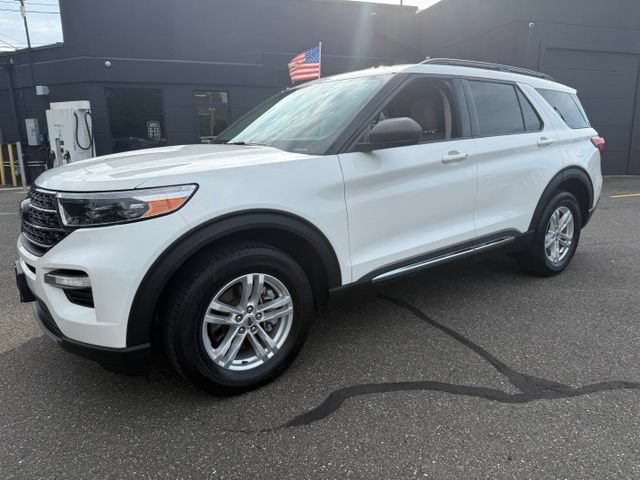 Certified 2022 Ford Explorer XLT w/ Equipment Group 202A