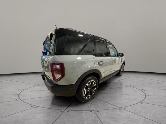 Certified 2021 Ford Bronco Sport Outer Banks w/ Outer Banks Package AWD/4WD image 3