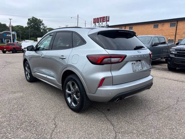 Certified 2024 Ford Escape ST-Line Select w/ Tech Pack #1 AWD/4WD image 6