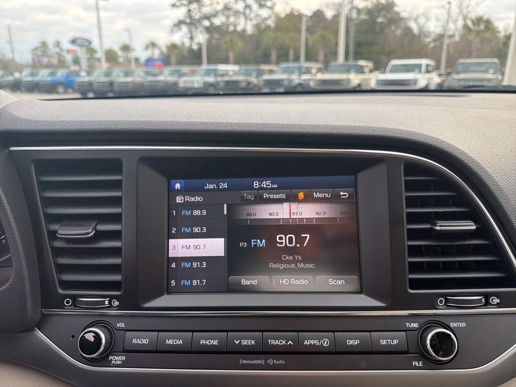 Used 2017 Hyundai Elantra SE image 21