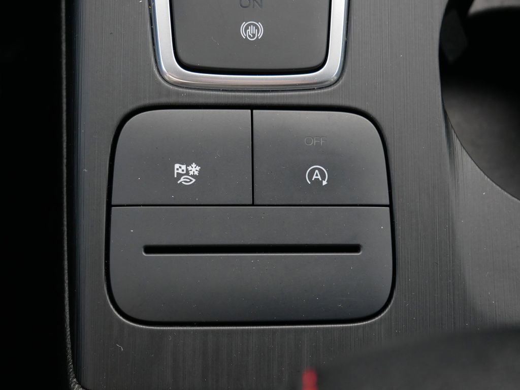 Certified 2025 Ford Escape ST-Line image 23