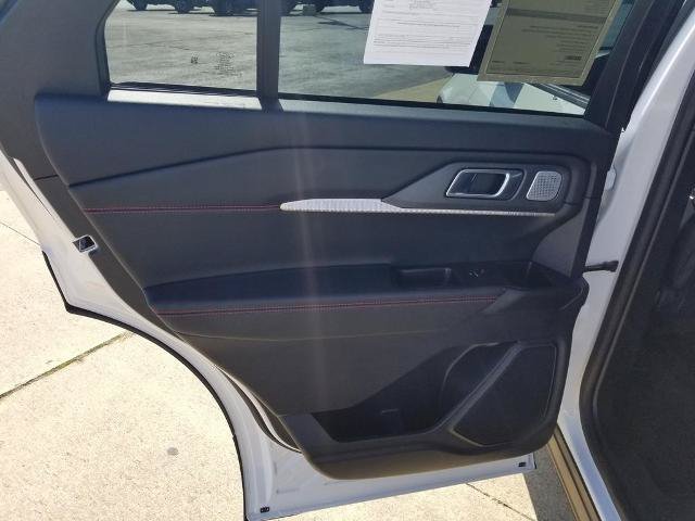 Certified 2025 Ford Explorer ST AWD/4WD image 14