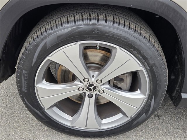 Used 2021 Mercedes-Benz GLS 450 4MATIC image 17