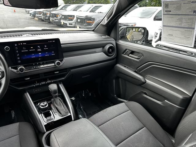 Used 2024 Chevrolet Colorado Trail Boss w/ Technology Package AWD/4WD image 17
