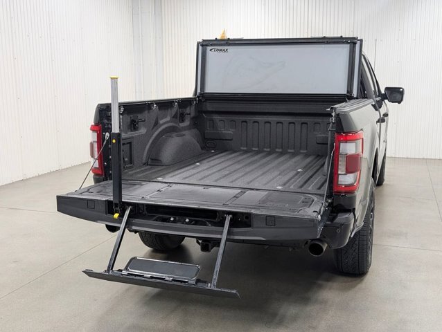 Certified 2022 Ford F150 Platinum w/ Equipment Group 701A High AWD/4WD image 25