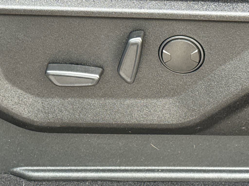 Certified 2023 Ford F150 XLT w/ Equipment Group 302A High image 27