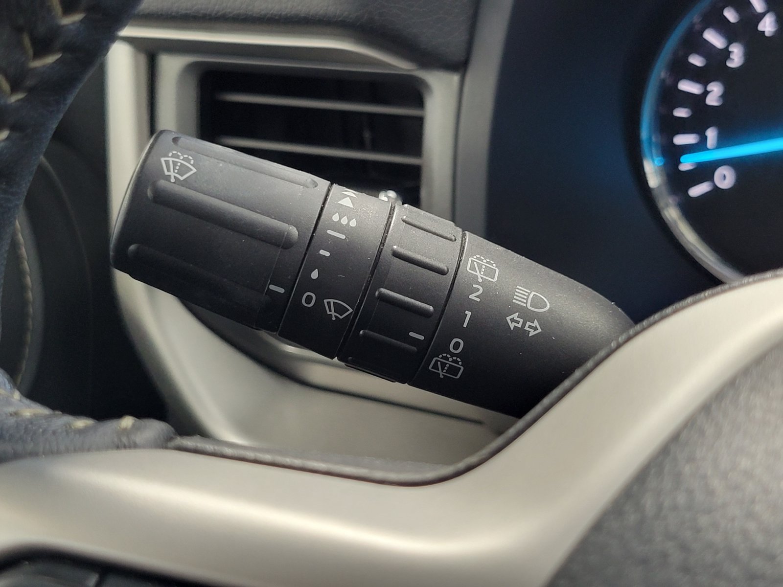 Certified 2024 Ford Expedition XLT AWD/4WD image 17