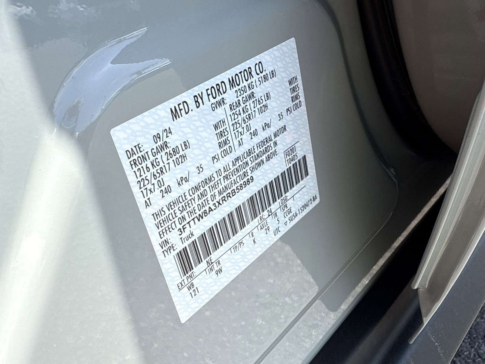 Certified 2024 Ford Maverick XL FWD image 34