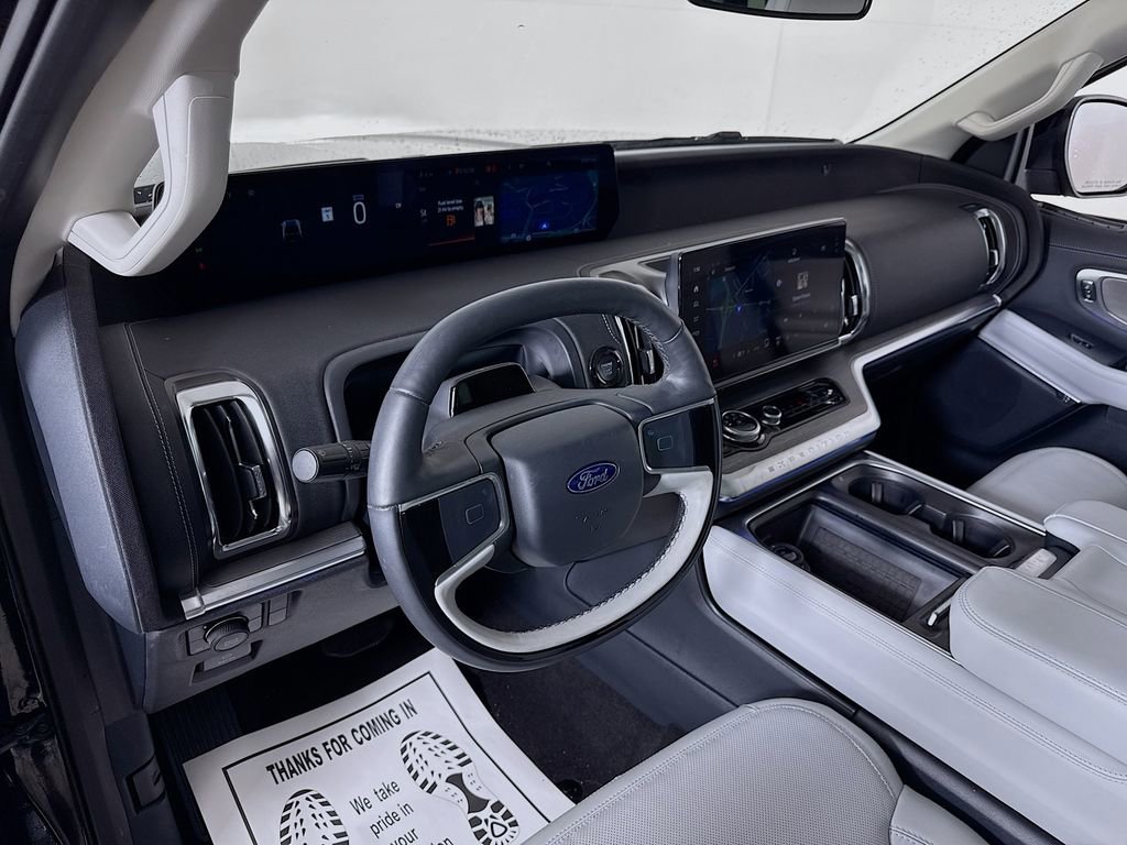 Certified 2025 Ford Expedition Max Platinum w/ Driver's Package image 14