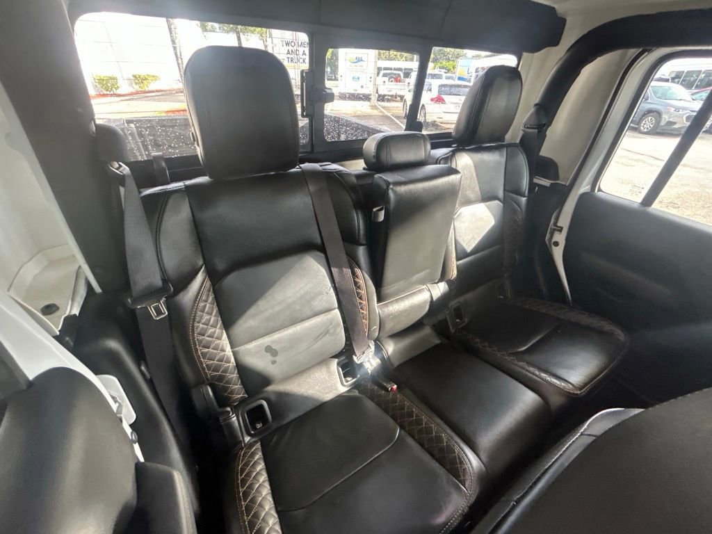 Used 2023 Jeep Gladiator Overland image 28