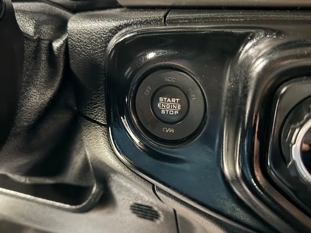 Used 2021 Jeep Wrangler Sport AWD/4WD image 17