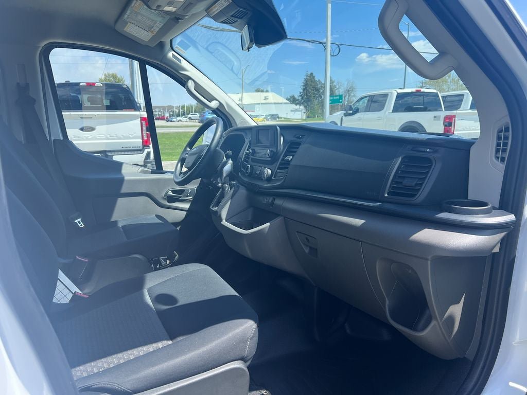 Certified 2025 Ford Transit 250 Low Roof w/ Exterior Upgrade Package RWD image 17