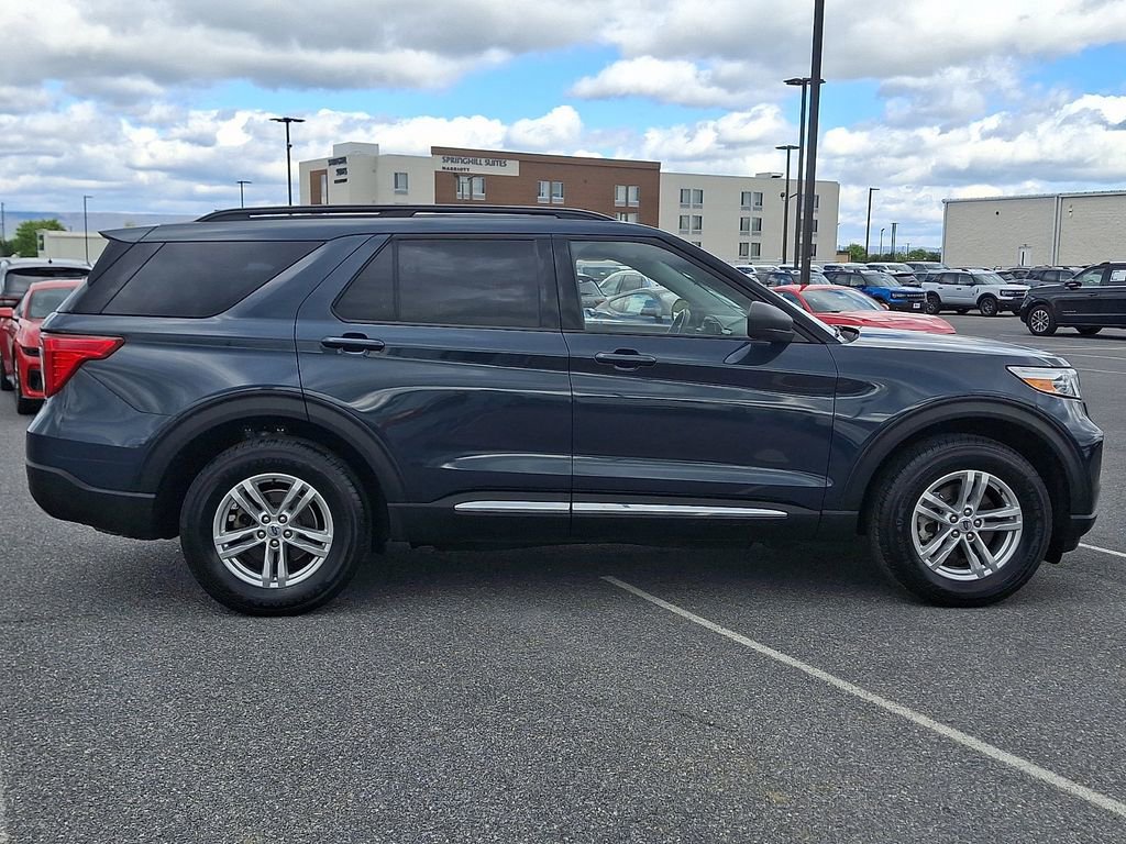 Certified 2023 Ford Explorer XLT w/ Equipment Group 202A AWD/4WD image 7