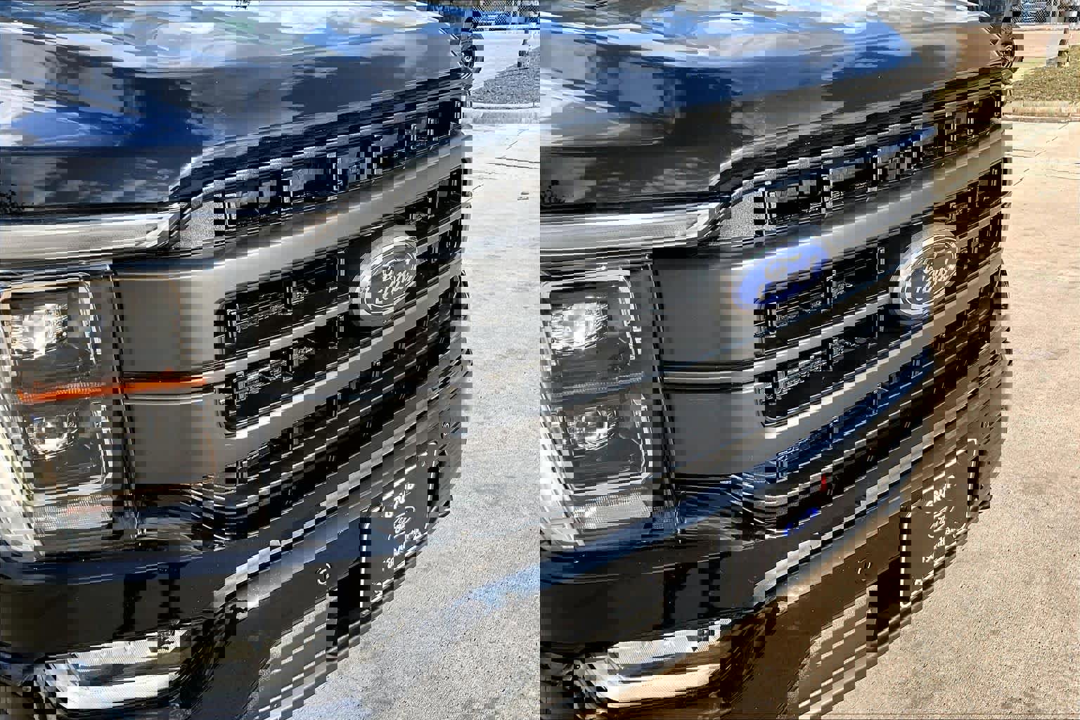 Certified 2022 Ford F150 Lariat w/ Equipment Group 502A High image 29