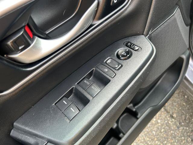 Used 2020 Honda CR-V Touring image 19