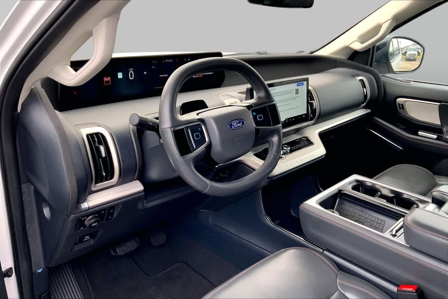 Certified 2025 Ford Expedition Active AWD/4WD image 16