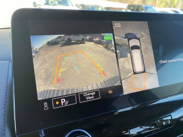 Used 2022 Nissan Armada SL w/ Captain's Chairs Package image 31