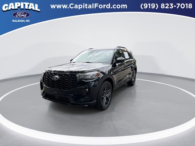 Certified 2025 Ford Explorer ST-Line w/ Premium Package AWD/4WD image 4