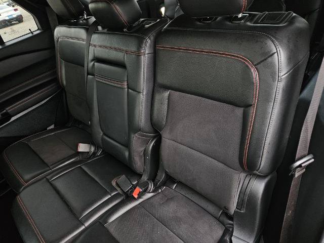 Certified 2024 Ford Explorer ST-Line w/ Class IV Trailer Tow Package AWD/4WD image 16