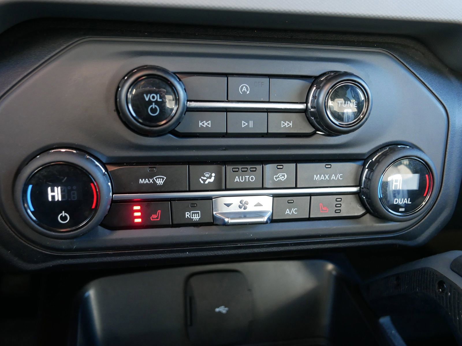 Certified 2024 Ford Bronco Big Bend image 28