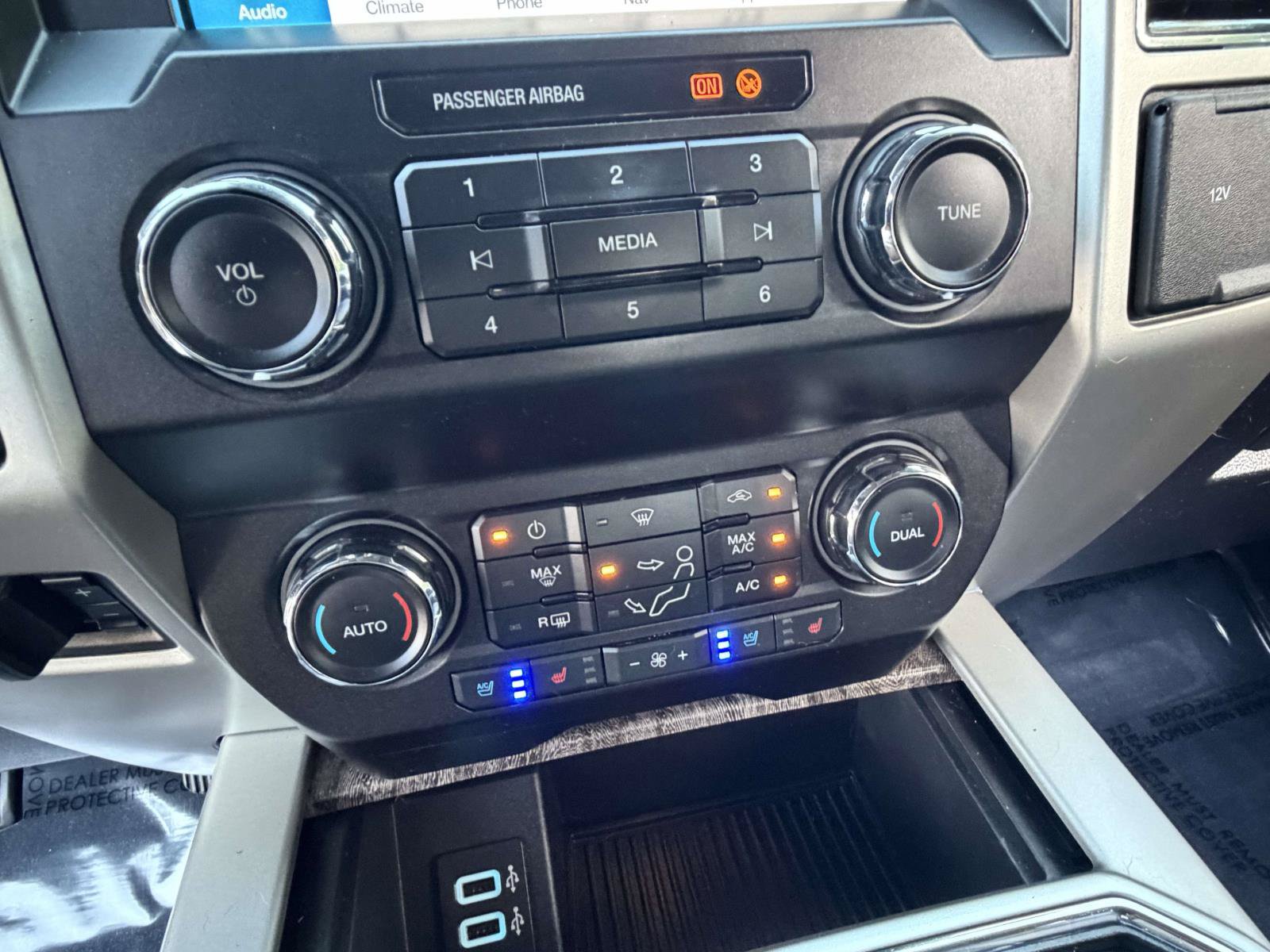 Certified 2019 Ford F250 Lariat w/ Chrome Package AWD/4WD image 10