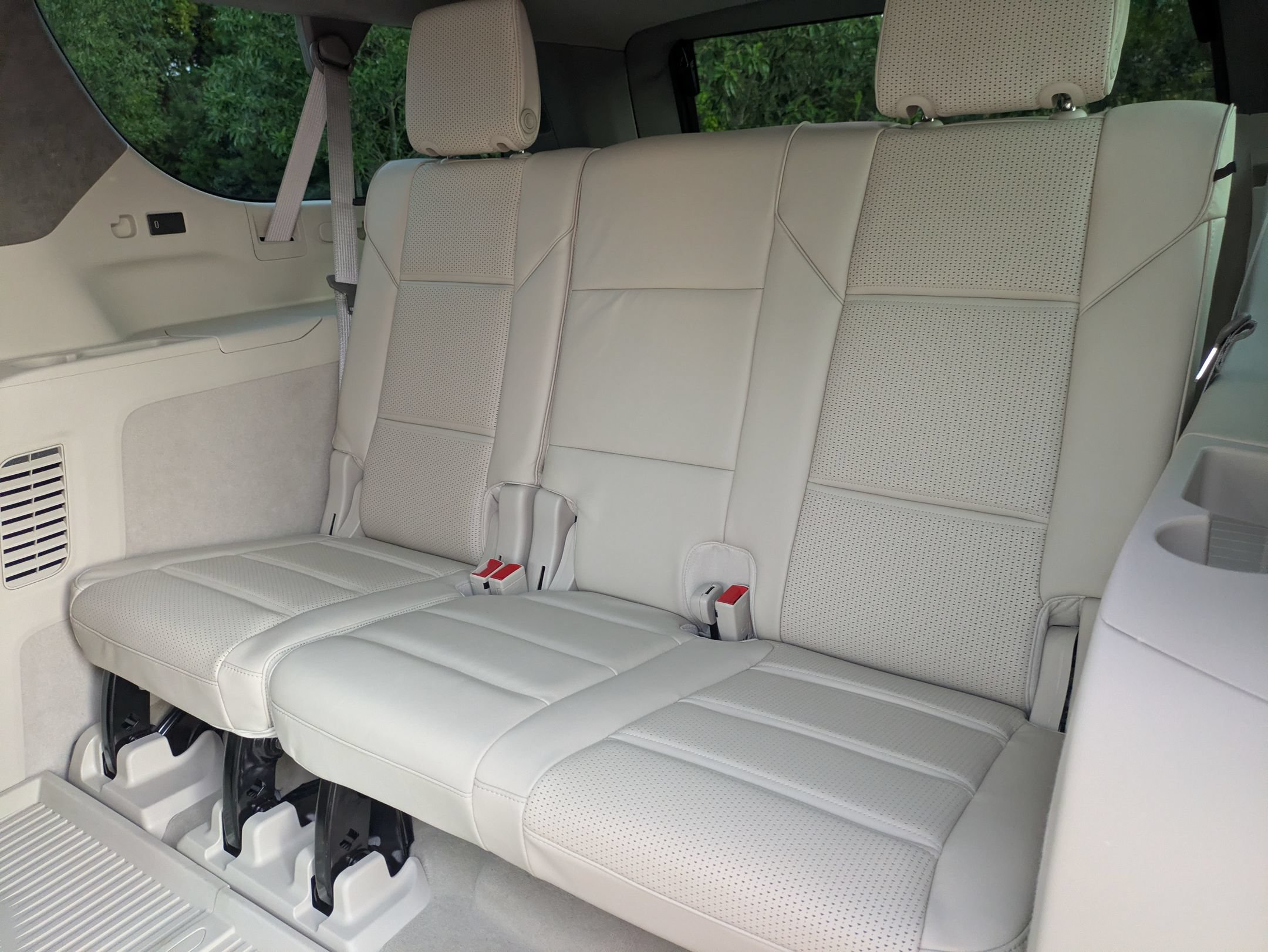 Used 2025 Cadillac Escalade ESV Sport Platinum AWD/4WD image 30