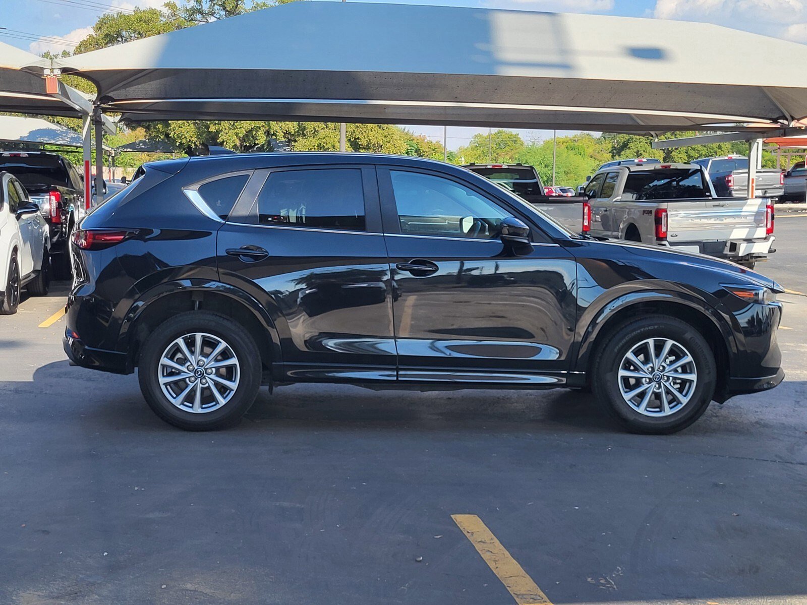 Used 2024 MAZDA CX-5 AWD 2.5 S w/ Select Package image 2