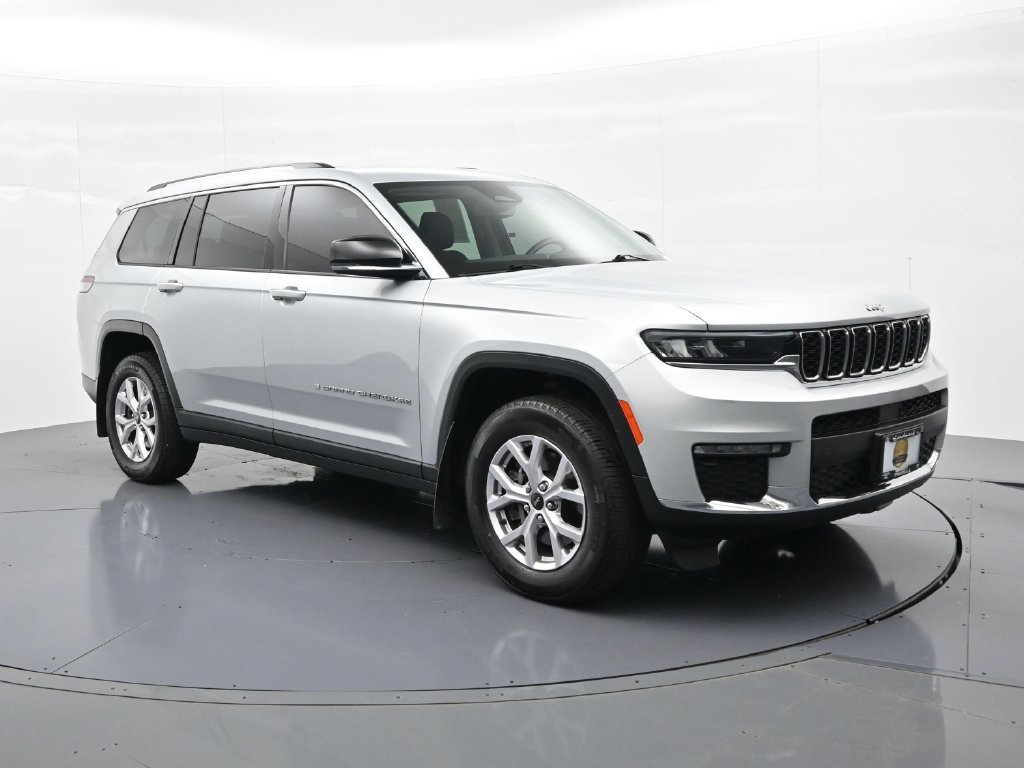 Used 2022 Jeep Grand Cherokee L Limited w/ Trailer Tow Group (B) AWD/4WD image 4