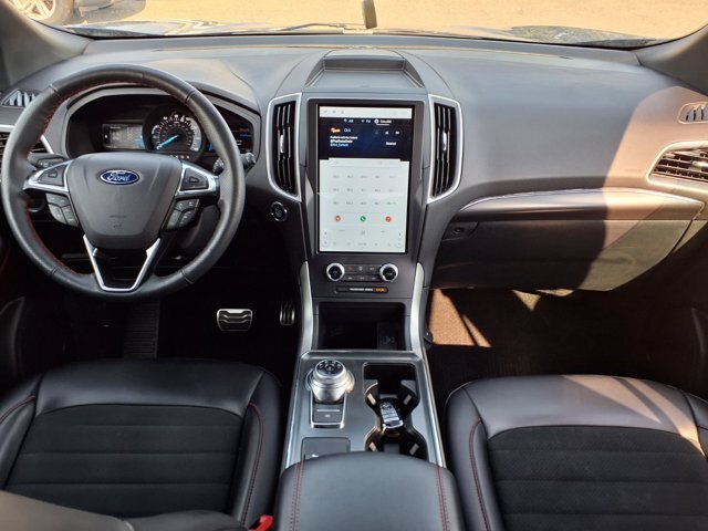 Certified 2024 Ford Edge ST-Line AWD/4WD image 12
