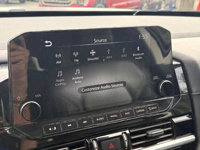 Used 2025 Nissan Pathfinder SL AWD/4WD image 17