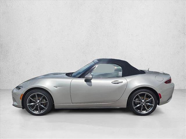 Used 2022 MAZDA MX-5 Miata Grand Touring w/ Weather Package RWD image 8