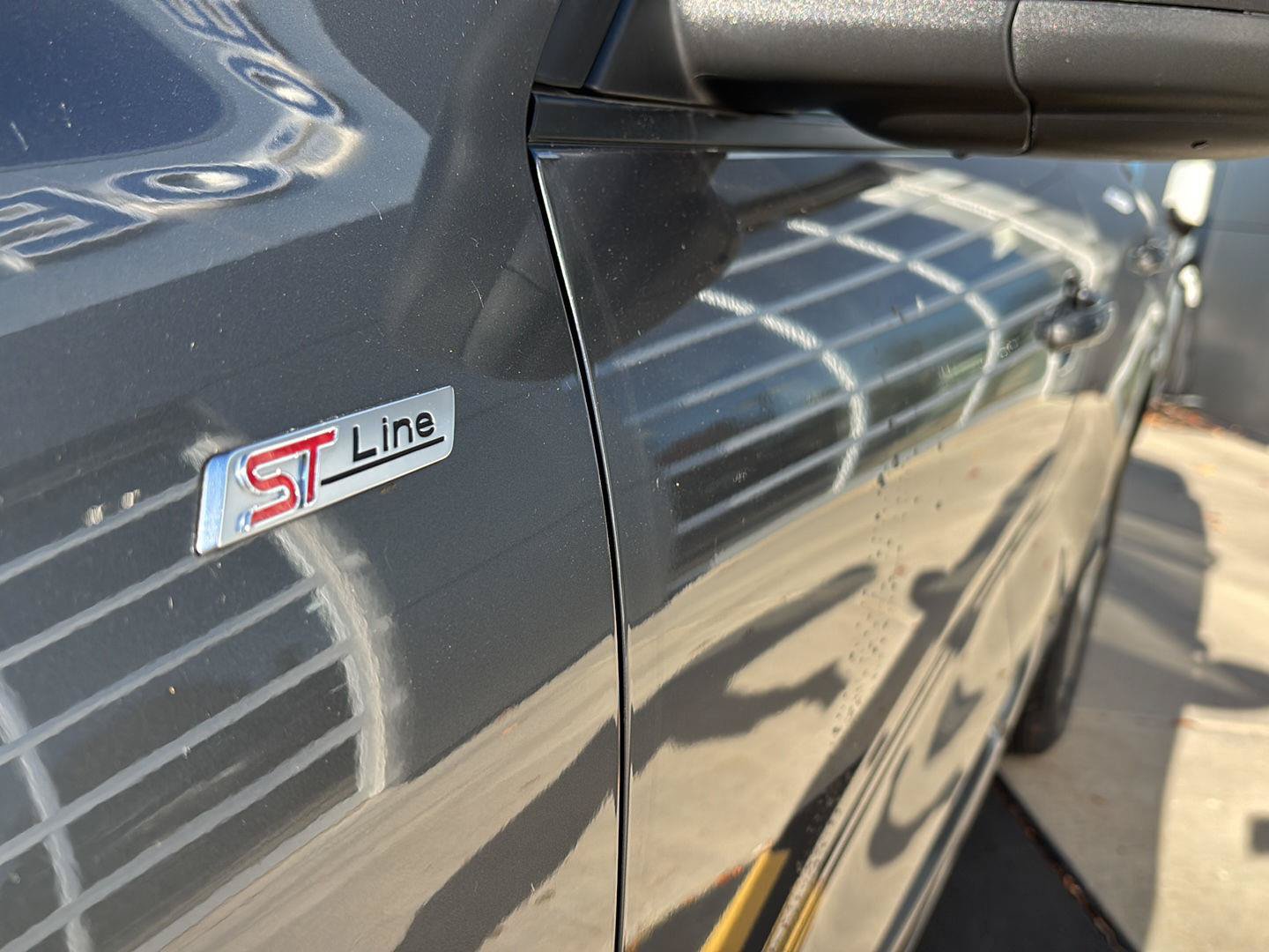 Certified 2023 Ford Escape ST-Line w/ Tech Pack #1 AWD/4WD image 9