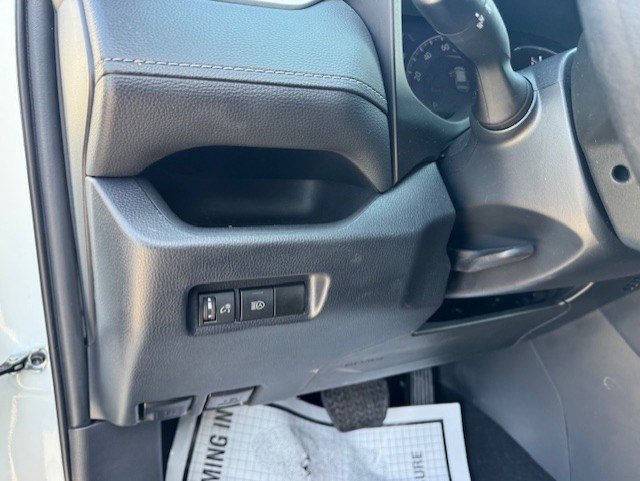 Used 2023 Toyota RAV4 XLE image 14