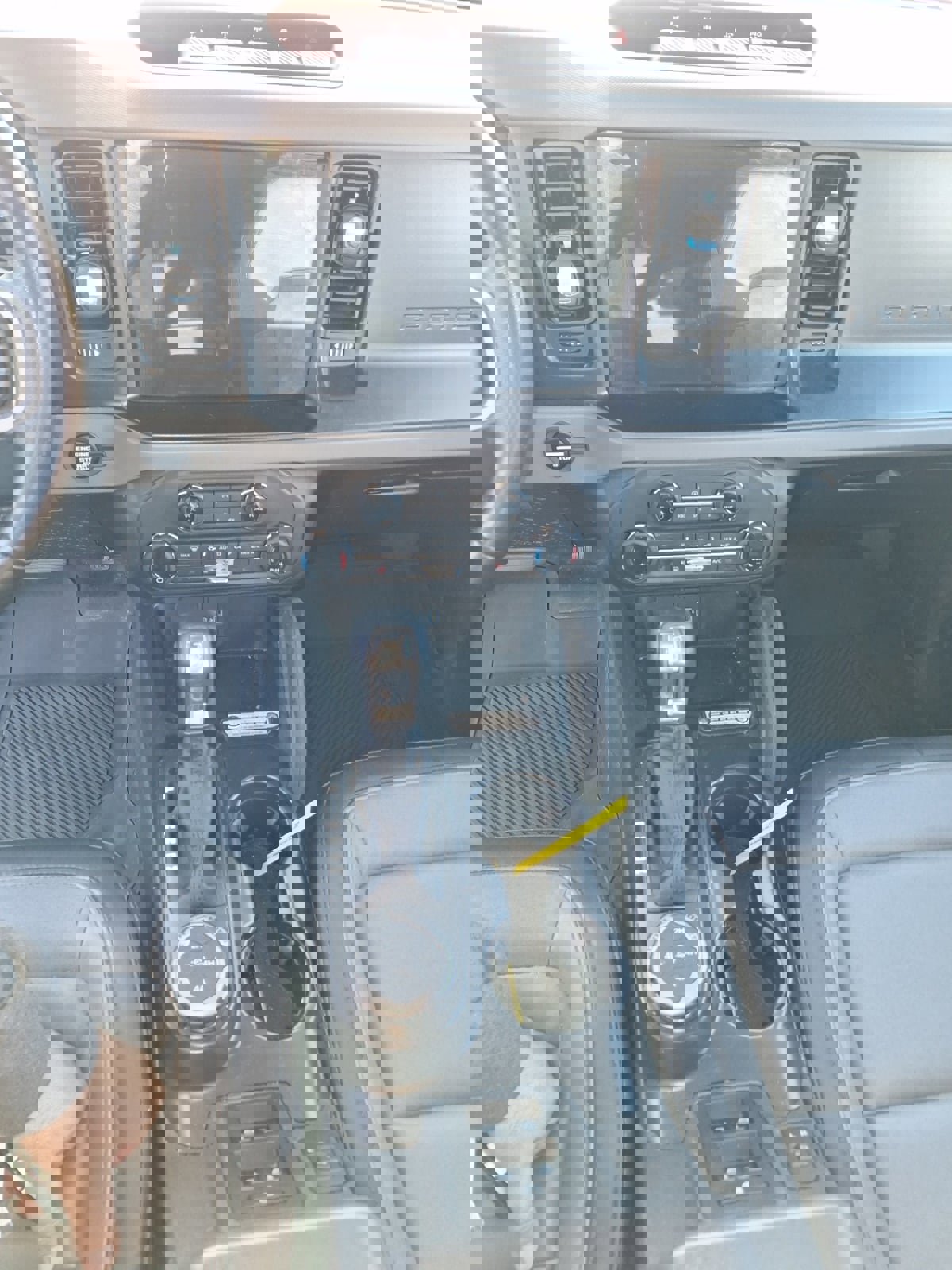 Certified 2023 Ford Bronco Everglades image 10