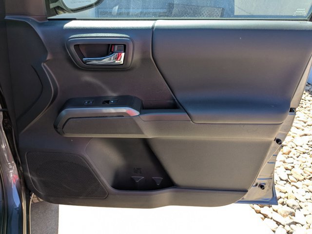 Used 2023 Toyota Tacoma TRD Off-Road image 33