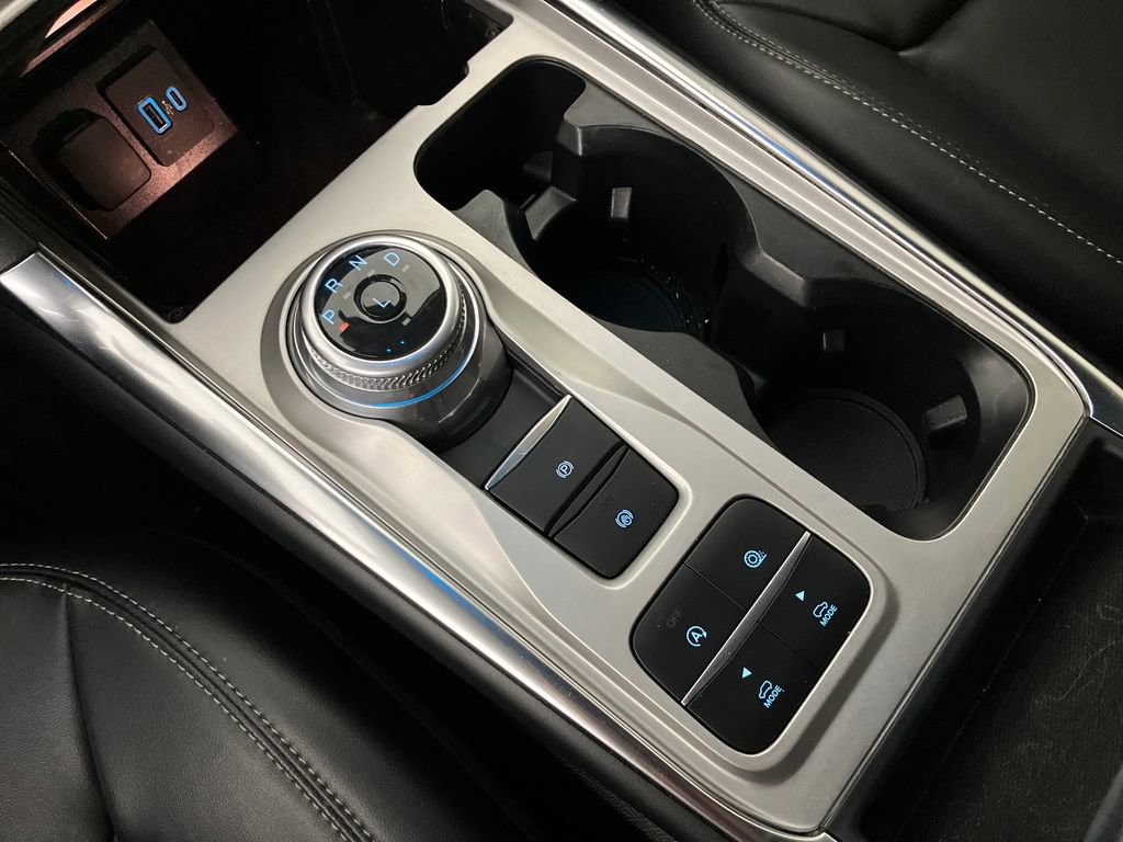 Certified 2021 Ford Explorer XLT w/ Equipment Group 202A image 27