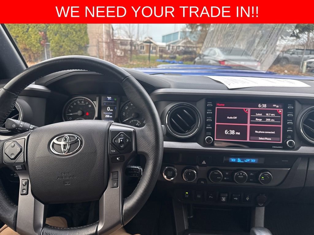 Used 2022 Toyota Tacoma TRD Sport w/ Technology Package AWD/4WD image 3