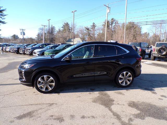 Certified 2025 Ford Escape Platinum image 2