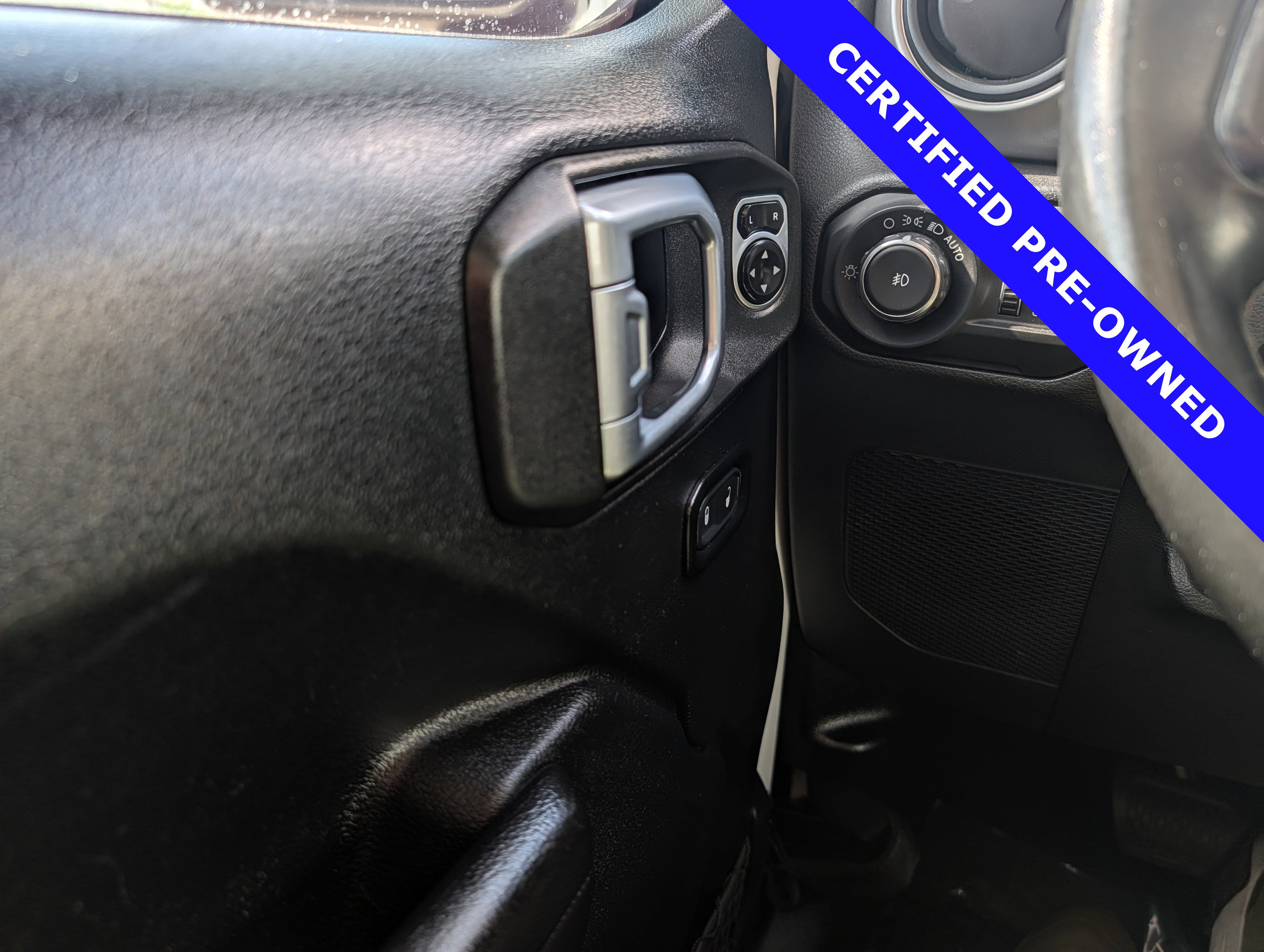 Used 2020 Jeep Wrangler Unlimited Sport AWD/4WD image 23