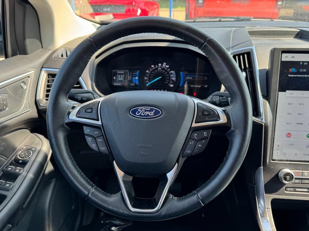 Certified 2024 Ford Edge Titanium AWD/4WD image 12