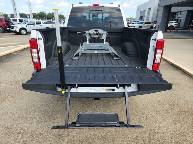 Certified 2021 Ford F250 Lariat w/ Lariat Ultimate Package AWD/4WD image 11